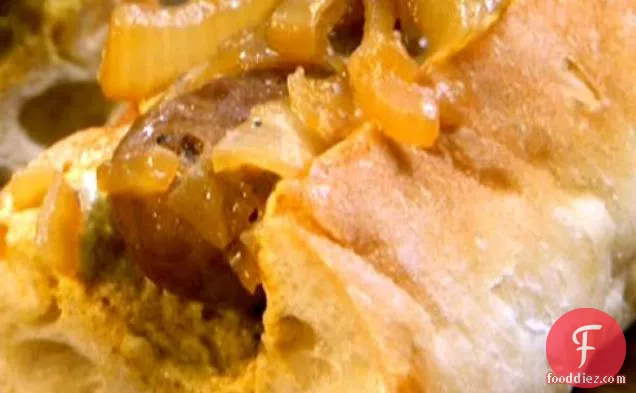 बीयर ब्रेज़्ड ब्रैट्स सैंडविच