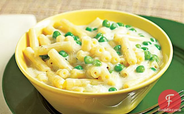 Low-Fat Mac and Cheese with Peas