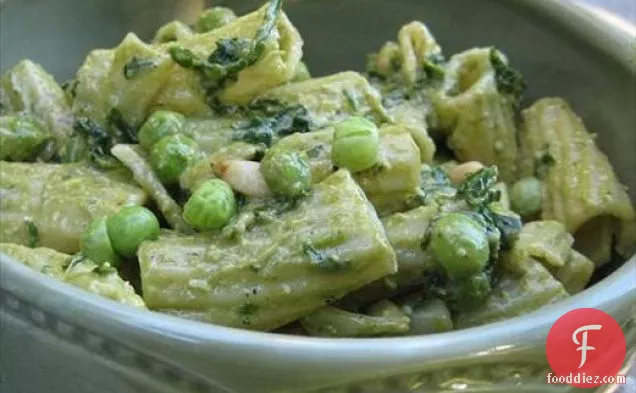 पास्ता, पेस्टो और मटर