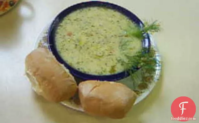 अंकल बिल का ताजा युवा मटर और सब्जी का सूप