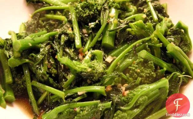 Dinner Tonight: Broccoli Rabe with Asian Flavors