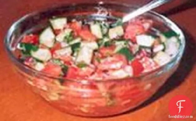 Tomato and Mint Salad (Shirazi)