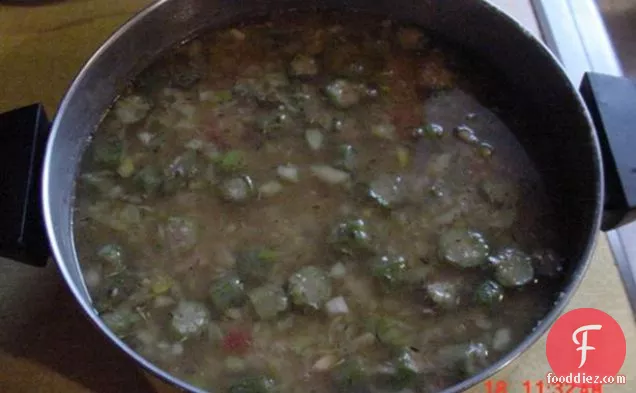 मसालेदार ककड़ी (कम कार्ब)के साथ काले चिकन स्तन