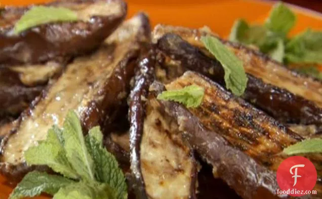 मिसो ग्लेज़ेड ग्रिल्ड जापानी बैंगन