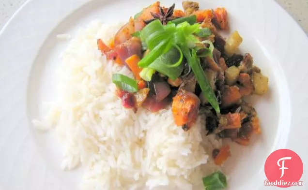 भूमध्य थाई बैंगन सफेद बीन सूप