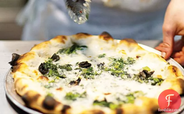 Delfina's Broccoli Rabe Pizza