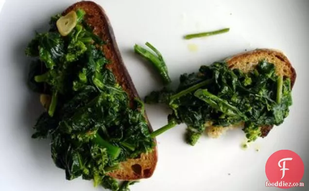 Broccoli Rabe Toasts With Olive Oil, Garlic, And Red Pepper