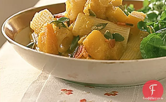 Rigatoni with Pumpkin and Bacon