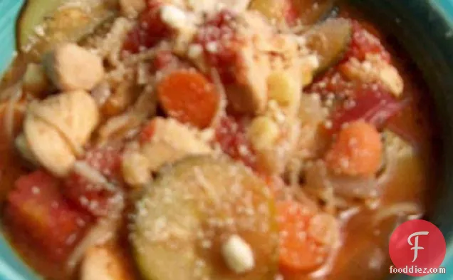 इतालवी चिकन और सब्जी का सूप