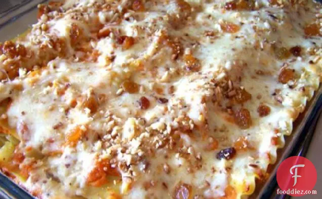 बेक्ड बटरनट स्क्वैश, किशमिश और पाइन नट लसग्ना