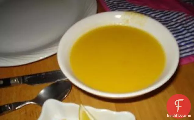 बलूत का फल स्क्वैश सूप की क्रीम