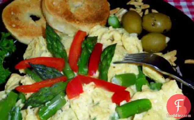 Spanish Scrambled Eggs With Pimenton and Asparagus