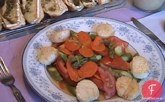 Caramelized Scallops On Warm Asparagus & Tomato Salad