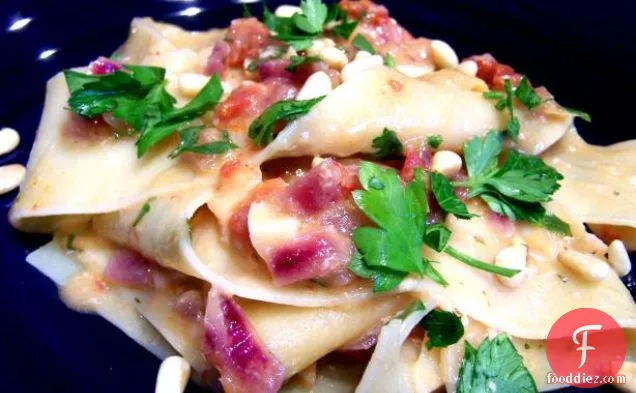Pappardelle With Artichokes and Sun-Dried Tomatoes