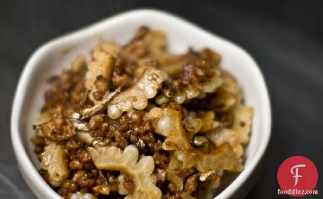 पोर्क और ब्लैकबीन सॉस के साथ बिटरमेलन