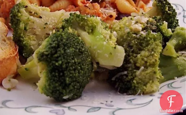 Best Broccoli and Cheese Casserole