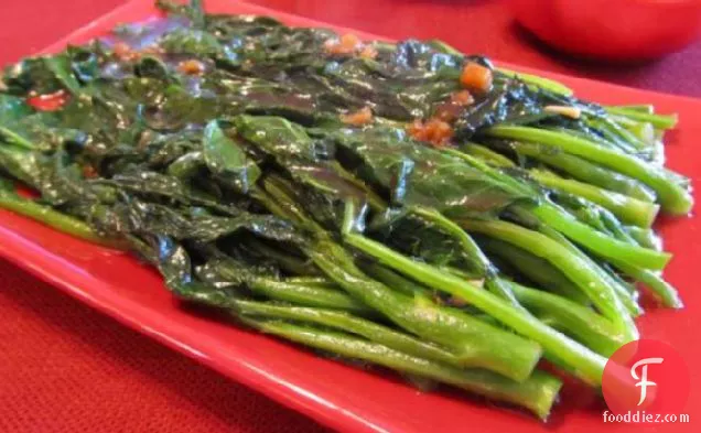 Blanched Gai Lan With Oyster Sauce (Chinese Broccoli)