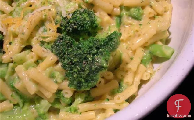 All-In-One Broccoli Macaroni and Cheese