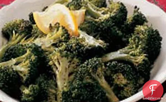 Broccoli With Onion Cheese Sauce