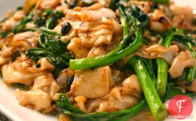 Dry-Fried Chow Fun with Chinese Broccoli
