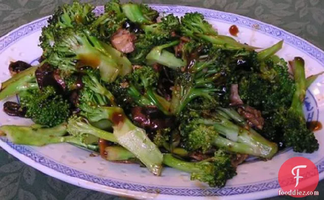 Broccoli and Mushrooms in Oyster Sauce