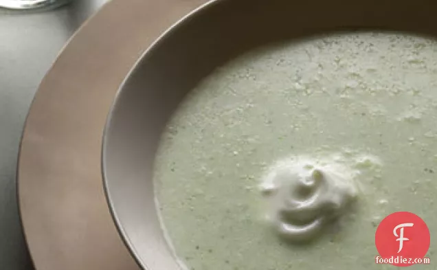 Broccoli Soup with Yogurt