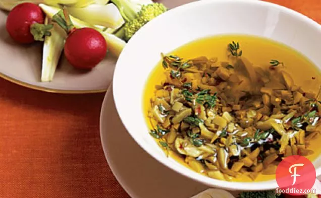 सब्जियों के साथ जैतून का तेल डुबकी