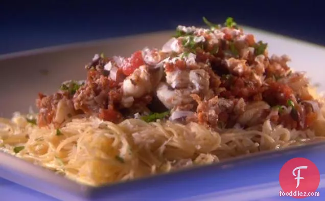 पुट्टनेस्का सॉस में लॉबस्टर