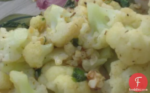 लहसुन की चटनी में प्रुधोमे की काजुन फूलगोभी