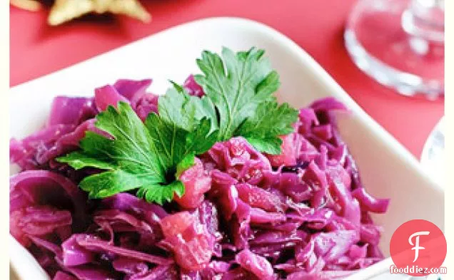 Braised Red Cabbage (with Apples)