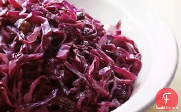 Sauteed Red Cabbage With Raisins