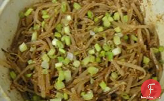 Kongnamool (Korean Soybean Sprouts)