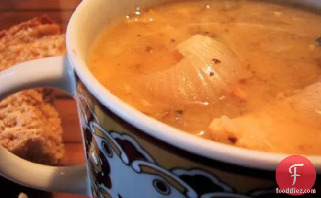 चिकन के साथ धीमी पकी हुई सफेद मिर्च