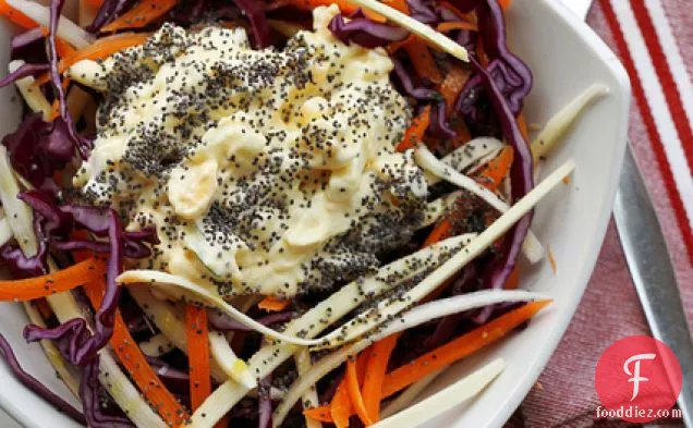 Red Cabbage, Carrots And Eggs Mayo