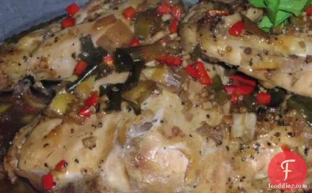 मसालेदार चीनी चिकन (धीमी कुकर)