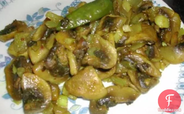 Spicy Mushrooms With Ginger and Chilies