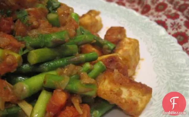 Sauteed Asparagus With Curried Tofu and Tomatoes