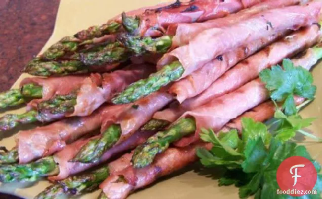 Grilled Asparagus Wrapped in Prosciutto