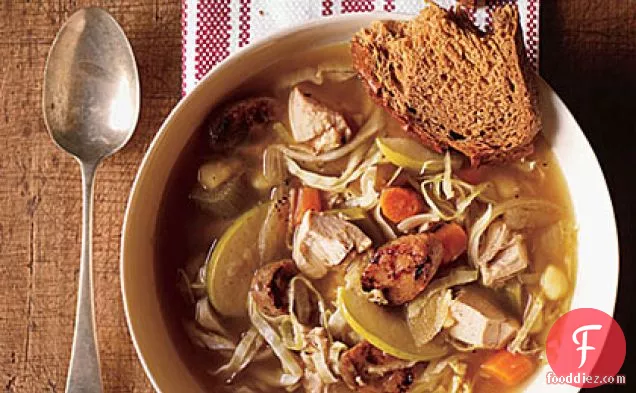 Chicken Soup with Cabbage and Apple