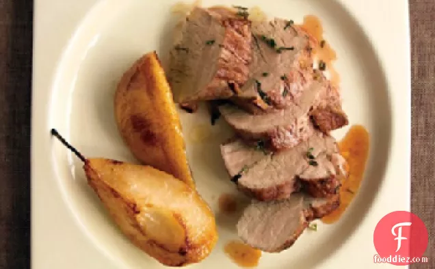 नाशपाती के साथ हर्ब-भुना हुआ पोर्क टेंडरलॉइन