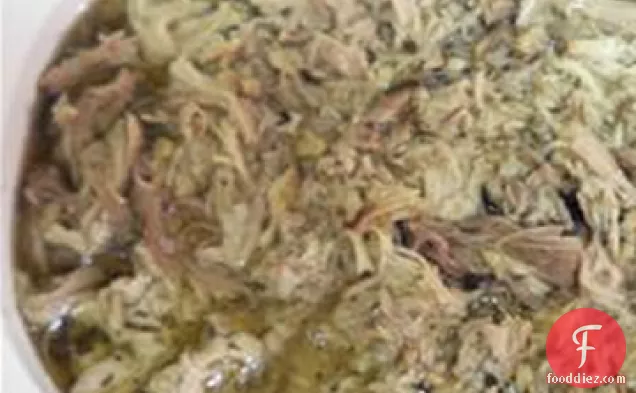 आसान धीमी कुकर पोर्क खींचा