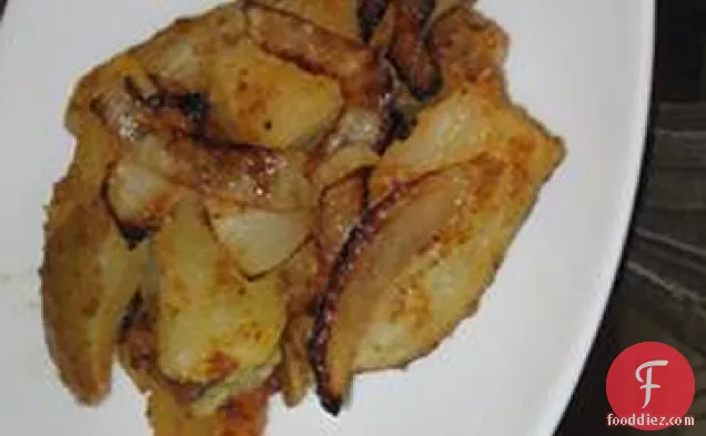 Brilliant Potatoes With Paprika and Caramelized Onions