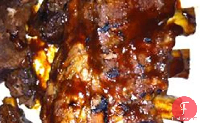 धीमी कुकर मेपल देश शैली पसलियों