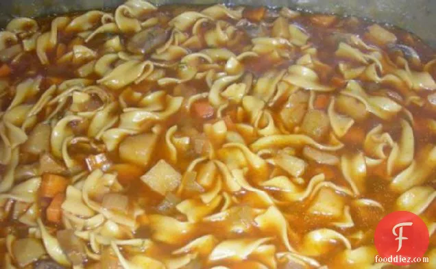 घर का बना मशरूम नूडल सूप