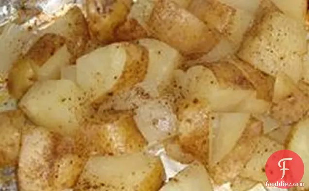 कैम्प फायर पन्नी प्याज