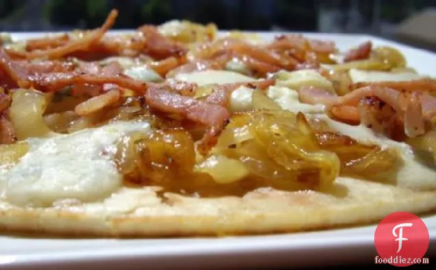 Caramelized Onion & Gorgonzola Pizza