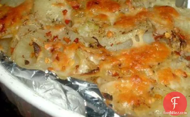 Baked Potatoes and Onion Pie