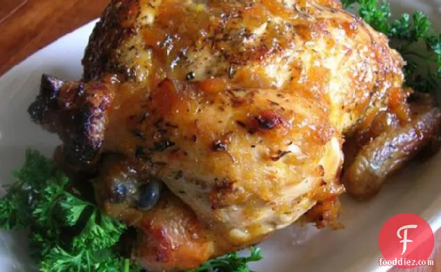 किक-अप स्टोर-खरीदा पूरे डेली चिकन