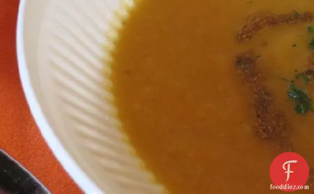भुना हुआ गाजर-सौंफ़ सूप