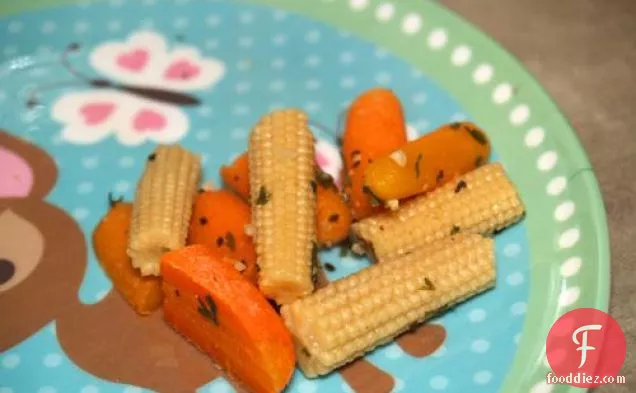 गाजर के साथ बेबी कॉर्न
